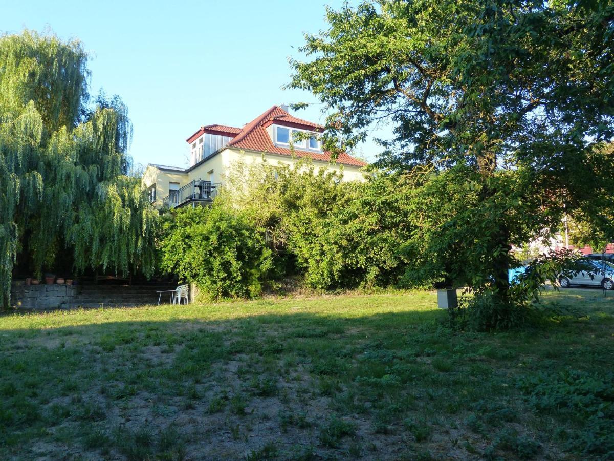 Apartamento Ehemalige Rosengaertnerei Randersacker Exterior foto
